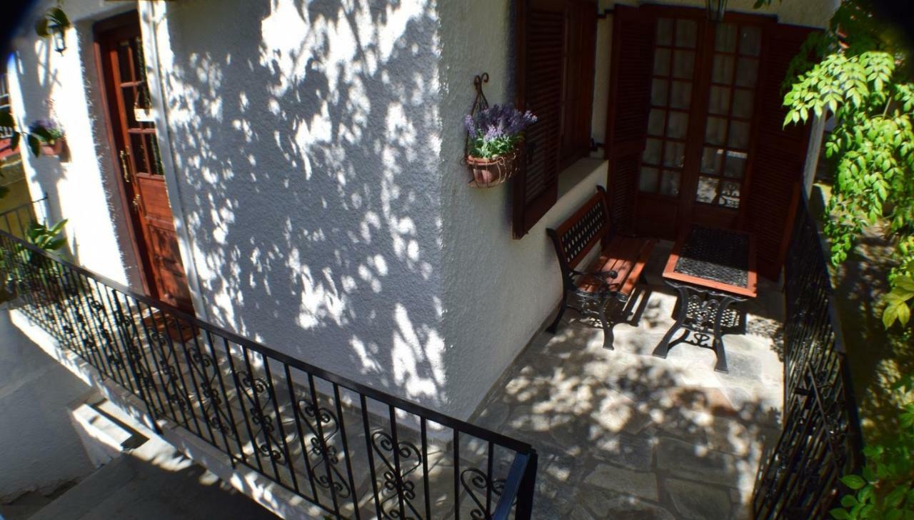 Apartmán House Inside Garden Volos Exteriér fotografie
