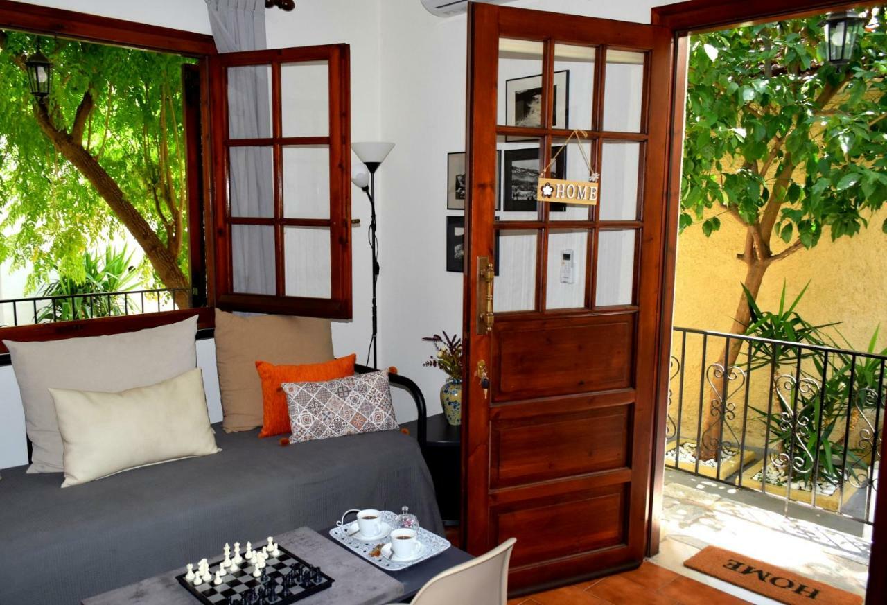 Apartmán House Inside Garden Volos Exteriér fotografie
